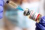 Онколог рассказал о связи вакцин от коронавируса с раком