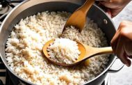 Нужно ли мешать рис при варке - ответы на этот вопрос